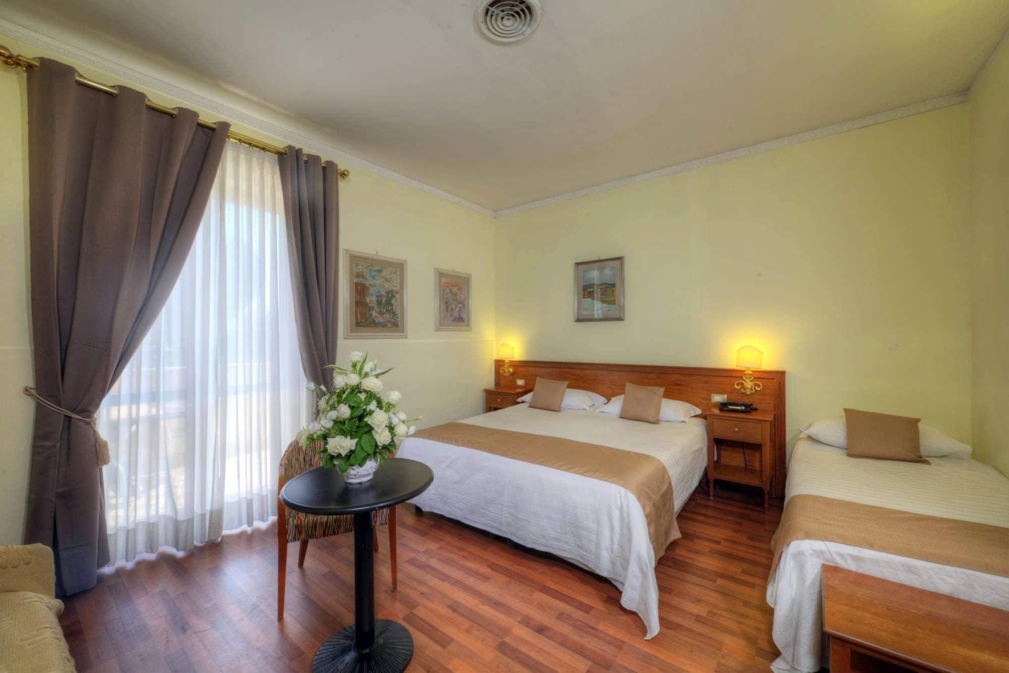 פומפיי Hotel Vittoria מראה חיצוני תמונה