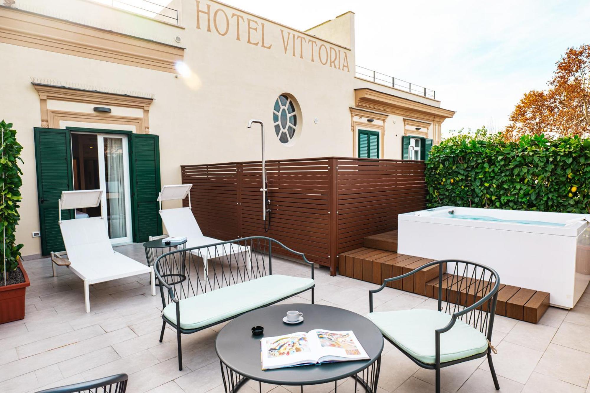 פומפיי Hotel Vittoria מראה חיצוני תמונה