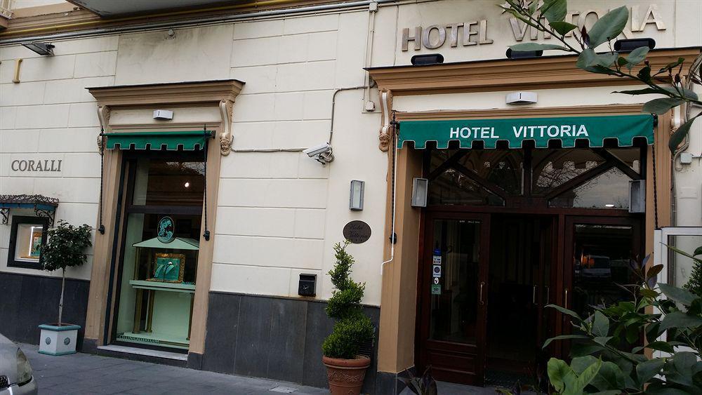 פומפיי Hotel Vittoria מראה חיצוני תמונה
